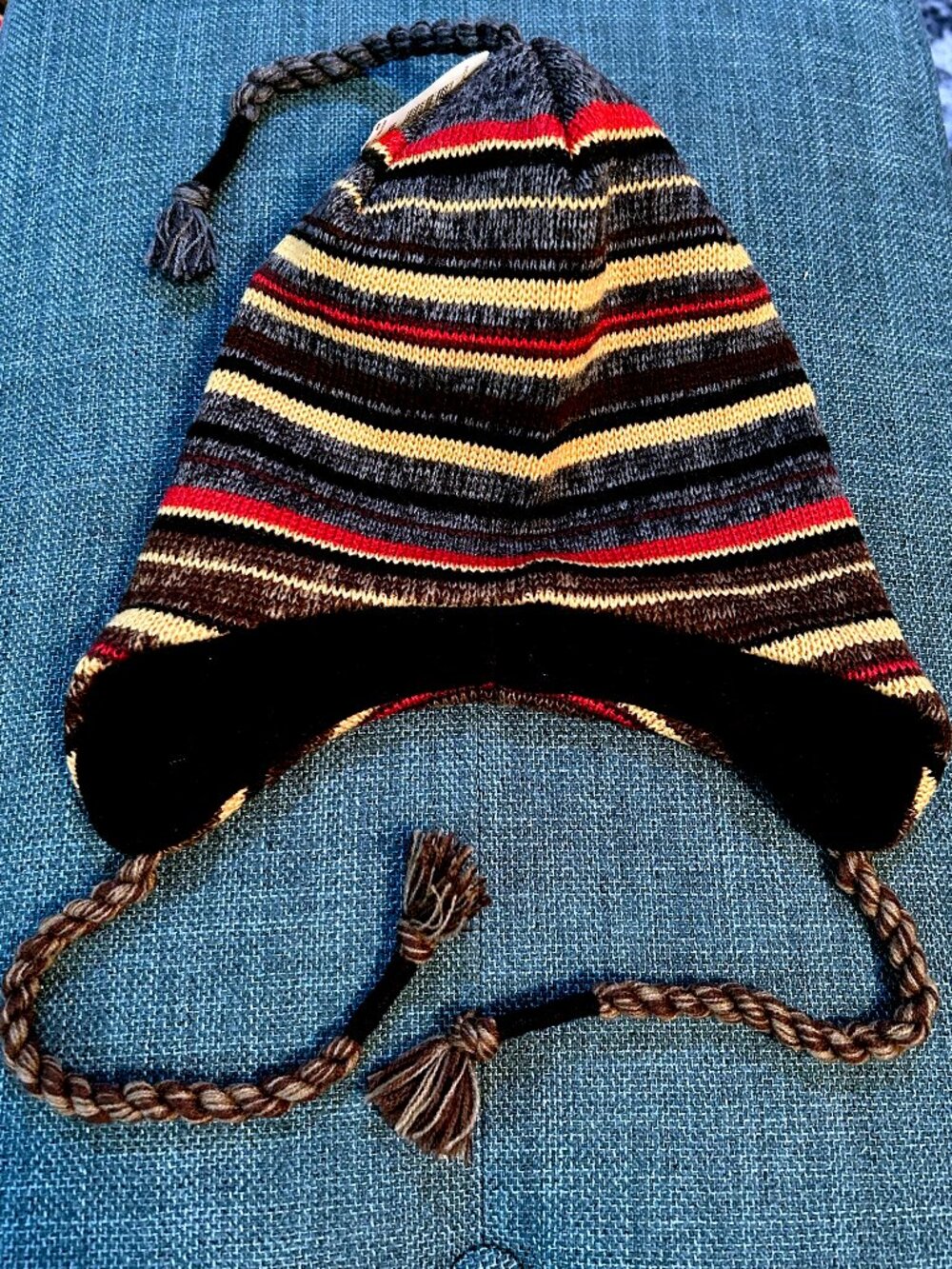 Levi's Men's One Size OS Fleece Lined Covered Ears Trapper Hat Striped NWT